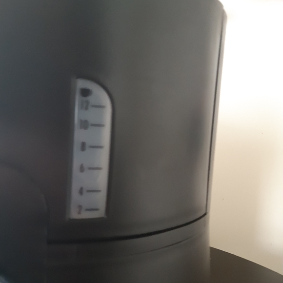 Coffee Machine - Picture 2 of 5